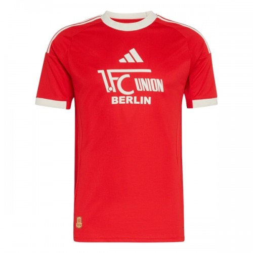 Maglia Union Berlin Quarto Anniversary 2025-26 Maniche Corte - Uomo Maglia Union Berlin Quarto Anniversary 2025-26 Maniche Corte - Uomo
