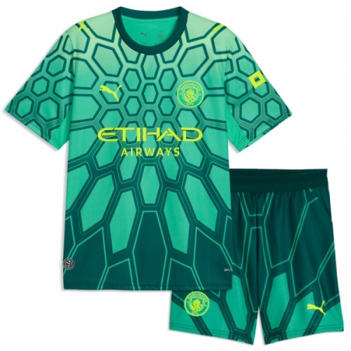 Divisa Portiere Manchester City Primo 2026-27 Maniche Corte Verde - Bambino Divisa Portiere Manchester City Primo 2026-27 Maniche Corte Verde - Bambino
