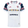 Maglia Cagliari Calcio Secondo 2026-27 Maniche Corte - Uomo Maglia Cagliari Calcio Secondo 2026-27 Maniche Corte - Uomo