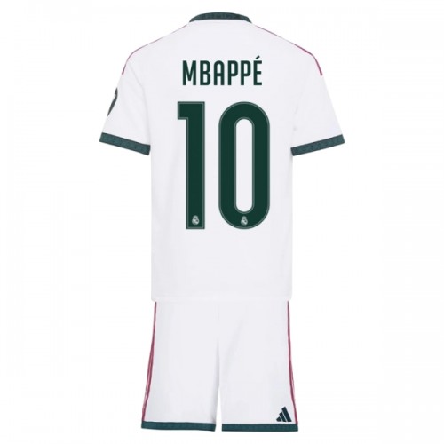 Divisa Real Madrid Mbappé 10 Primo 2026-27 Maniche Corte - Bambino Divisa Real Madrid Mbappé 10 Primo 2026-27 Maniche Corte - Bambino