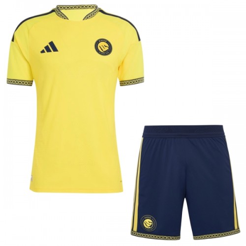 Divisa Al Nassr Primo 2026-27 Maniche Corte - Bambino Divisa Al Nassr Primo 2026-27 Maniche Corte - Bambino