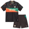Divisa Venezia Primo 2026-27 Maniche Corte - Bambino Divisa Venezia Primo 2026-27 Maniche Corte - Bambino