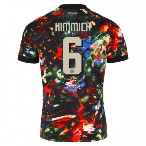 Maglia FC Bayern Monaco Kimmich 6 Oktoberfest 2026-27 Maniche Corte - Uomo Maglia FC Bayern Monaco Kimmich 6 Oktoberfest 2026-27 Maniche Corte - Uomo