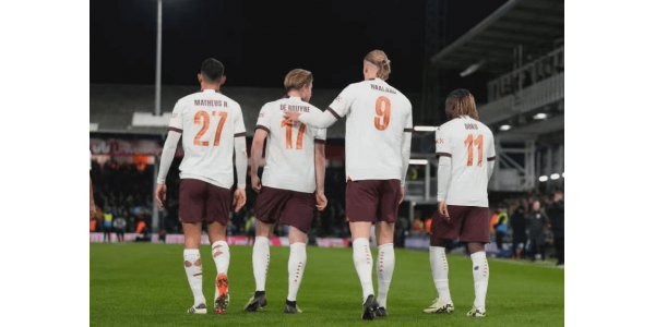 De Bruyne ha mostrato ancora una volta il suo momento di punta con 4 assist in una sola partita De Bruyne ha mostrato ancora una volta il suo momento di punta con 4 assist in una sola partita