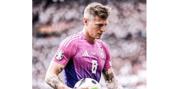 La Germania diventa la prima squadra ad avanzare alla fase a eliminazione diretta La Germania diventa la prima squadra ad avanzare alla fase a eliminazione diretta