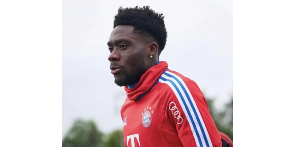 Alphonso Davies non ha fiducia nel futuro del Bayern, rifiuta di rinnovare il contratto