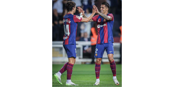 Felix ha segnato 2 gol e 1 assist aiutando il Barcellona a battere l'Anversa 5-0 Felix ha segnato 2 gol e 1 assist aiutando il Barcellona a battere l'Anversa 5-0