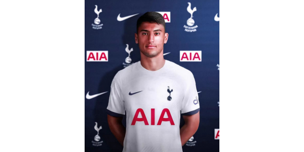 Il centro geniale argentino di 19 anni si è unito al Tottenham Il centro geniale argentino di 19 anni si è unito al Tottenham