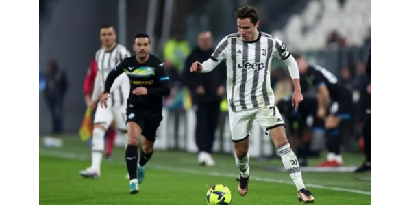 Juve, Real Madrid affrontano una stagione difficile Juve, Real Madrid affrontano una stagione difficile