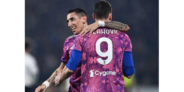 Juventus 2-0 Spezia conquista tre vittorie consecutive in campionato Juventus 2-0 Spezia conquista tre vittorie consecutive in campionato