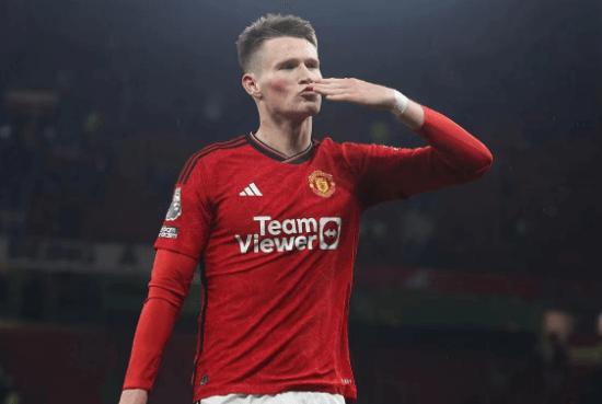Il Manchester United offre a McTominay un aumento di stipendio e un'estensione del contratto