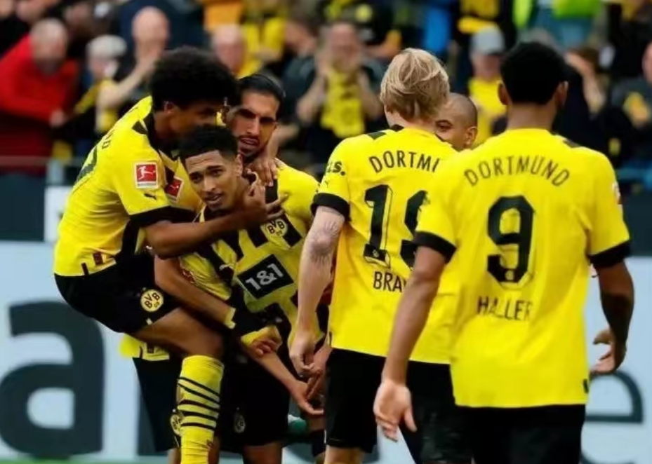 6-0! Solo un punto dietro il Bayern