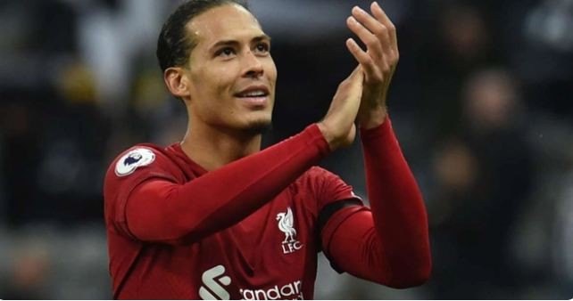 Van Dijk nominato nella squadra dell'anno FIFA